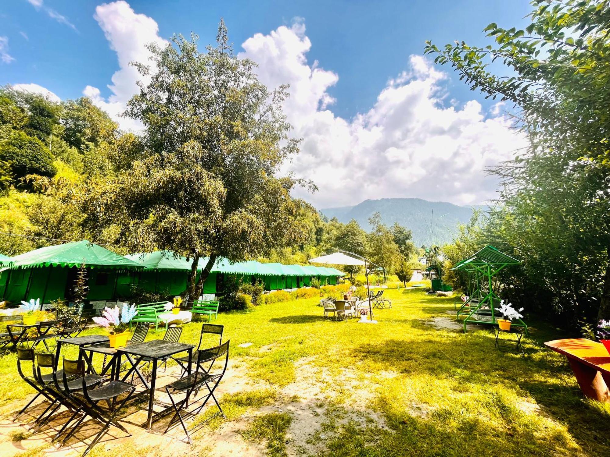 Himalayan Hill Queen Resort, Manali M98160-43400 Eksteriør billede