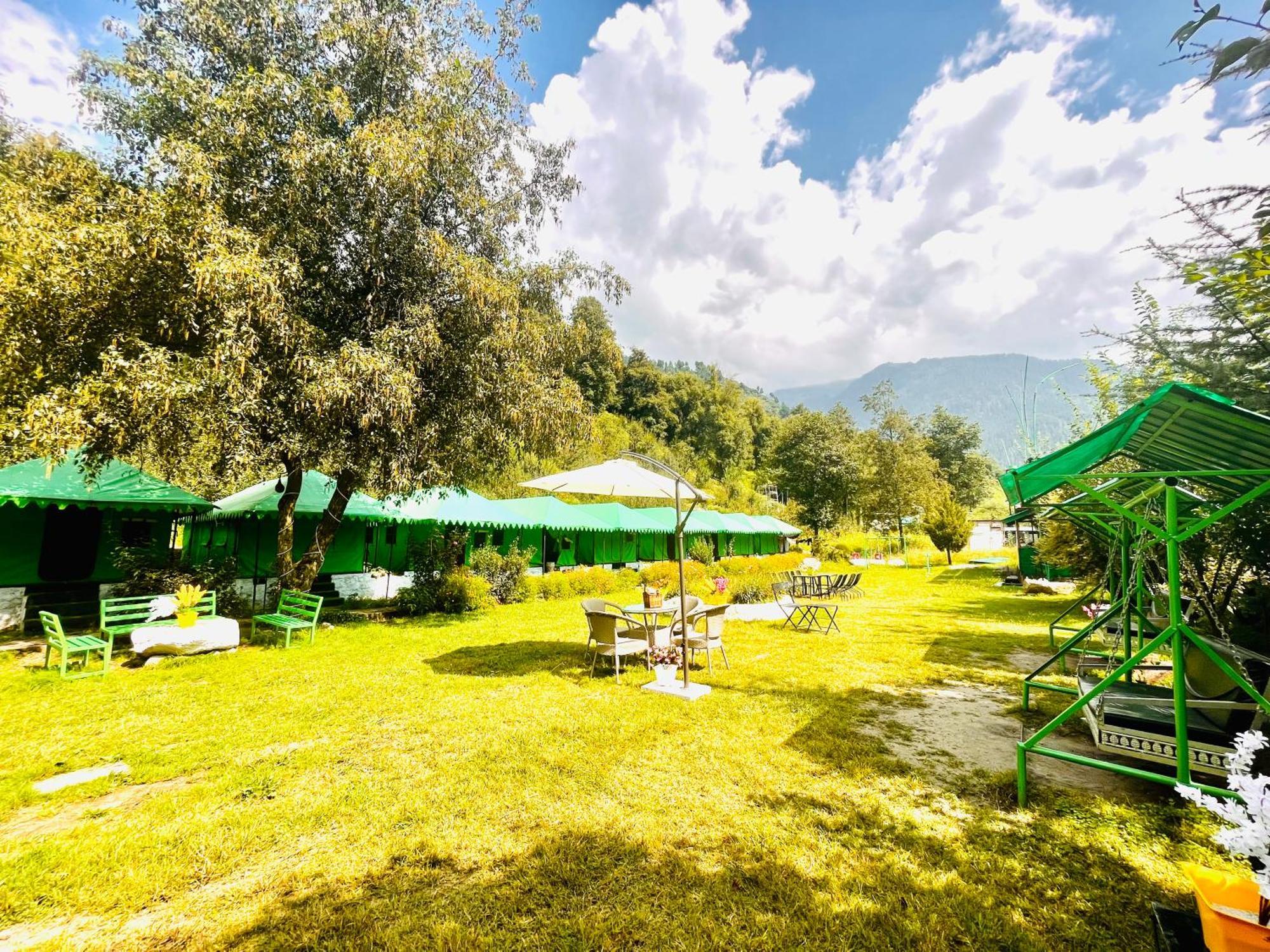 Himalayan Hill Queen Resort, Manali M98160-43400 Eksteriør billede